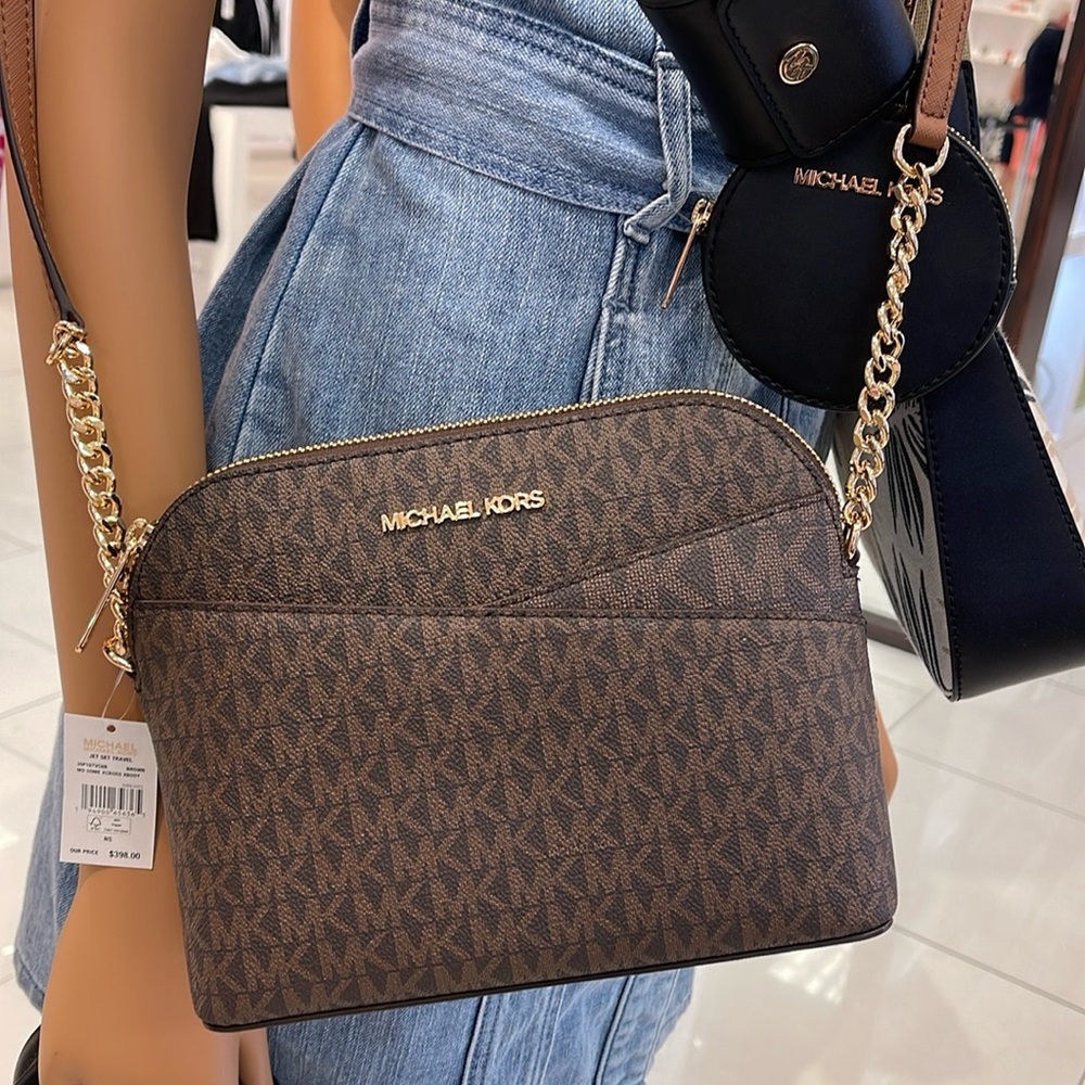 MICHAEL KORS
Jet Set Travel Medium Logo Dome Crossbody Bag
Brown 
NWT - Picture 8 of 16